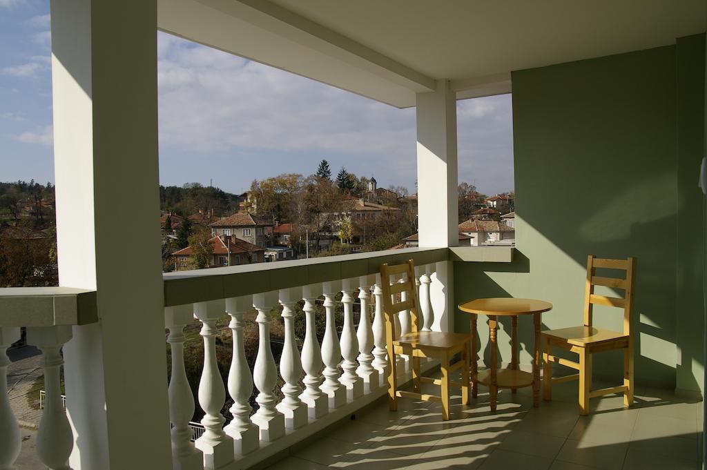 Karadzhovy Guest House Kalofer Room photo
